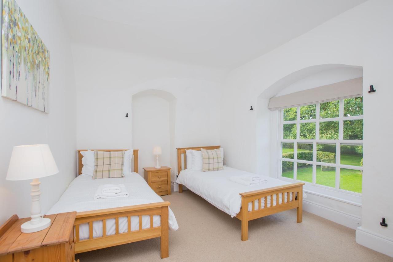 Kingston Estate Villa Staverton  Bagian luar foto